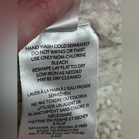 Urban Outfitters Cropped Cardigan - Picture 4 of 4